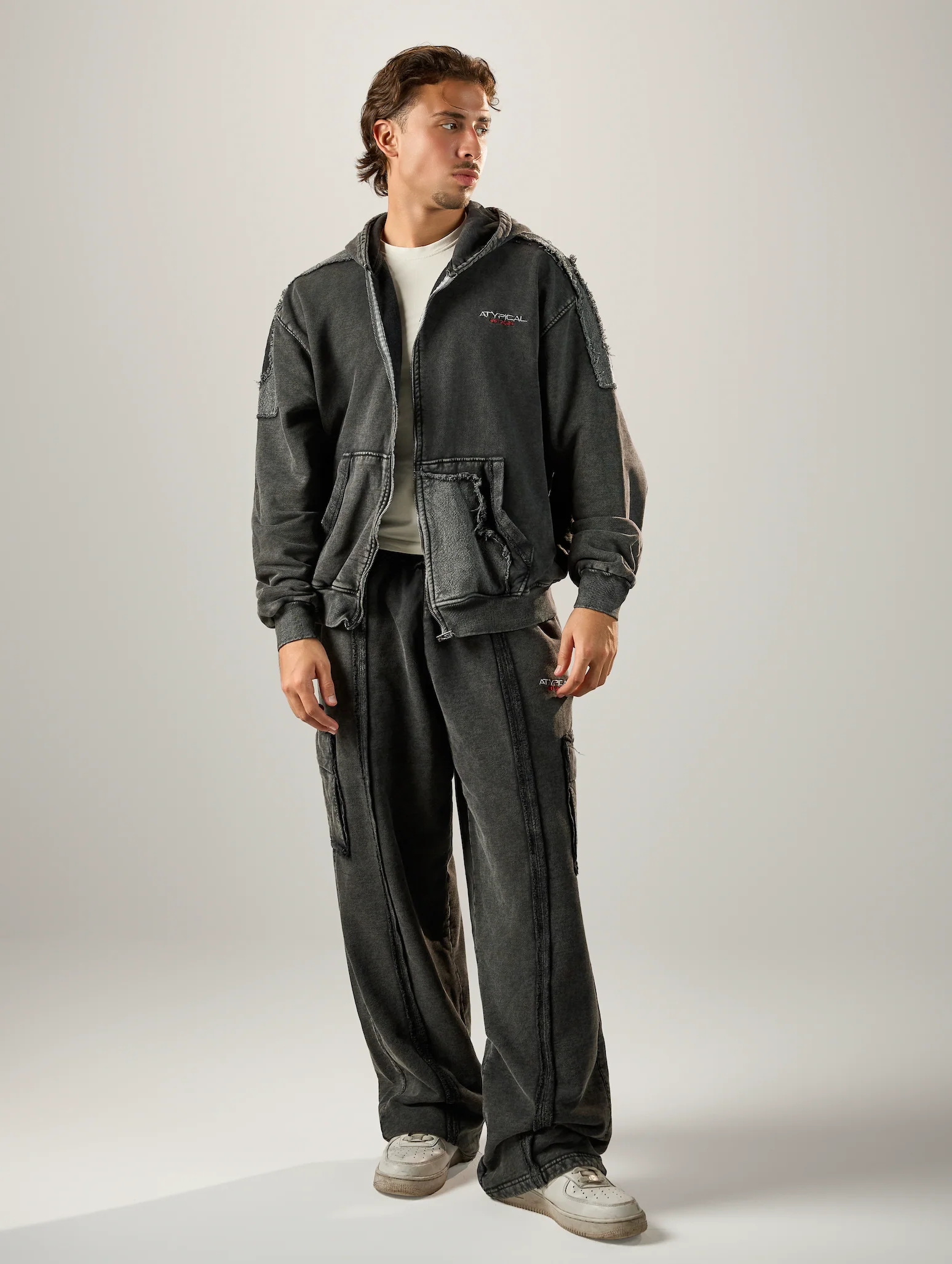 Type “L01” Sweatpants - Washed Negro - Image 2